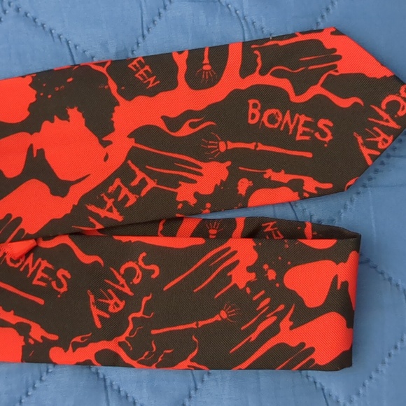 Red and Black Graphic Tie - Picture 2 of 2